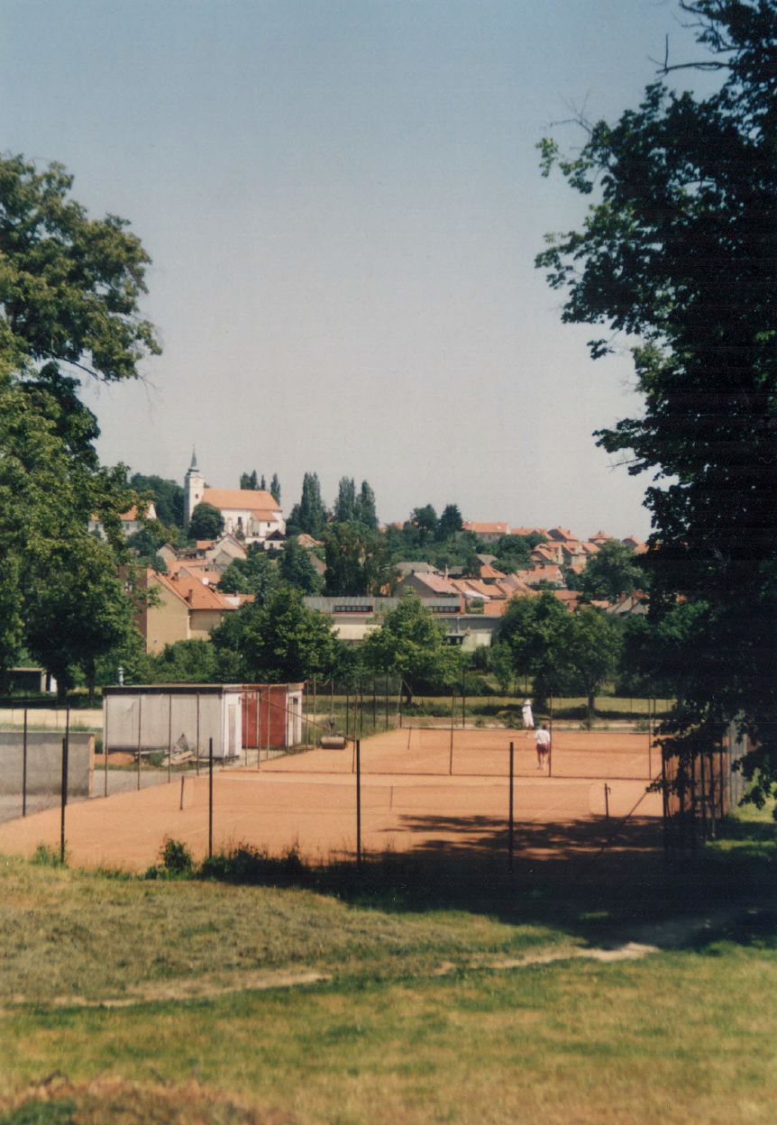 Kurty Jedovnice -historie